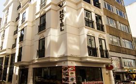 Vertu Hotel  2*